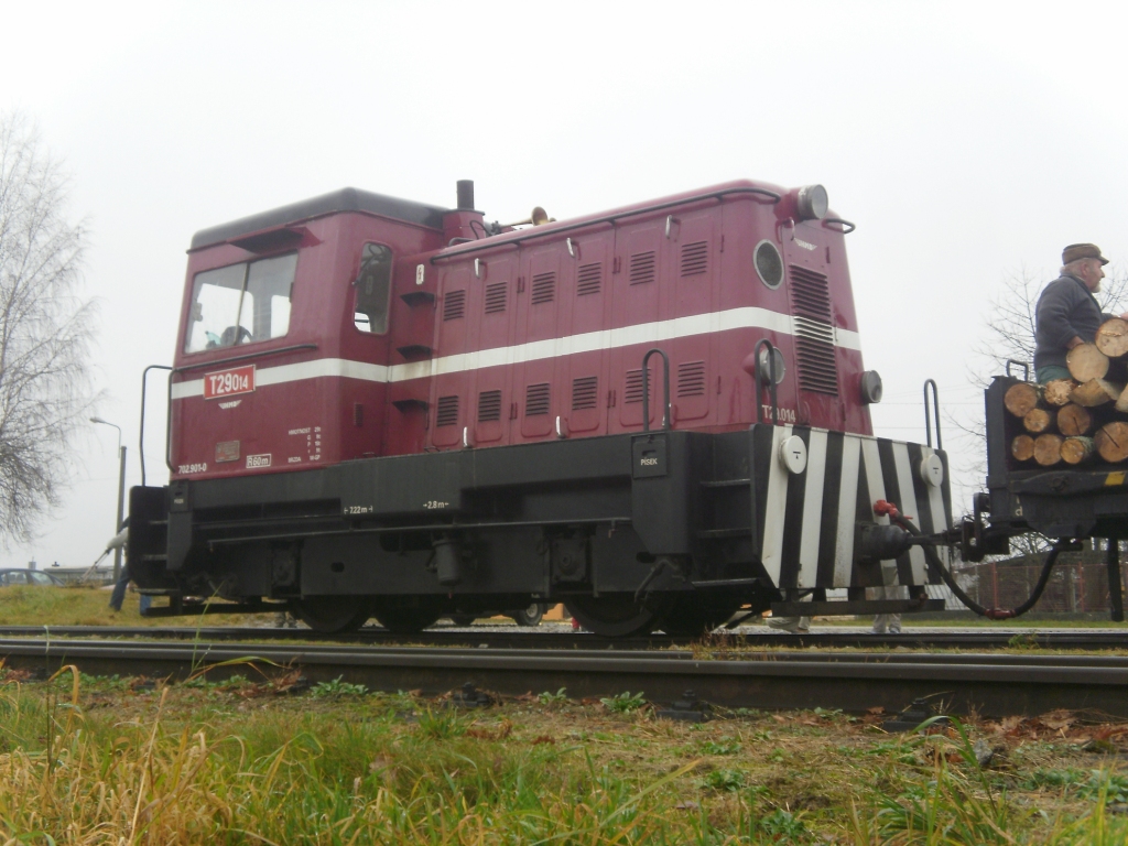 PB170076